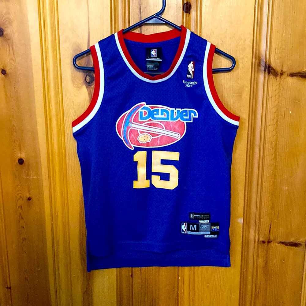 Vintage Reebok NBA Carmelo Anthony jersey.
